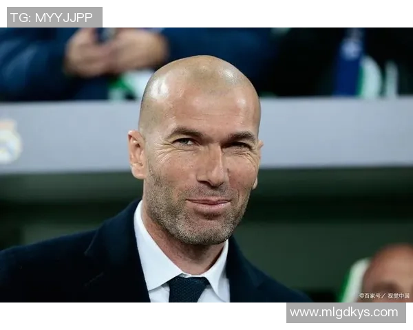 足坛传奇边后卫球星的成长之路与战术价值全面解析